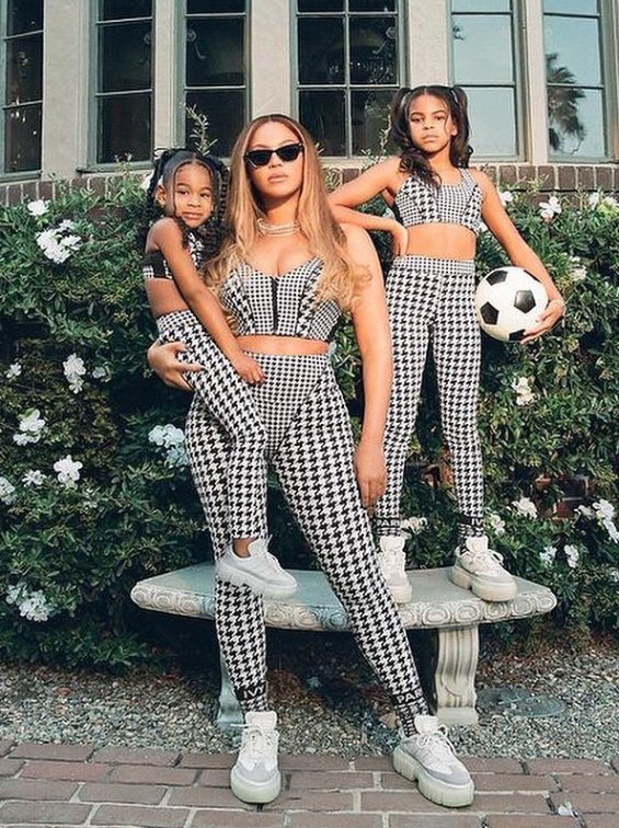 Beyoncé poses with her daughters in the campaign for her latest collection