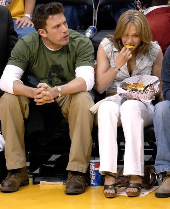 Then and now: Jennifer Lopez and Ben Affleck a couple in love at a basketball game