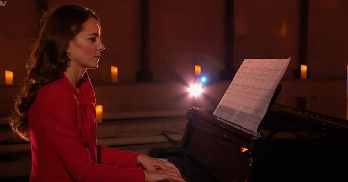 Duchess Catherine surprised everyone with her piano skills (VIDEO)