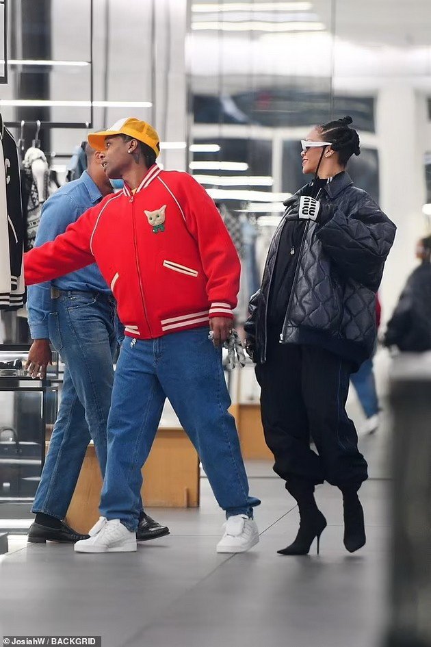 Rihanna photographed shopping with ASAP Rocky - See how she responded to the rumors that she is pregnant