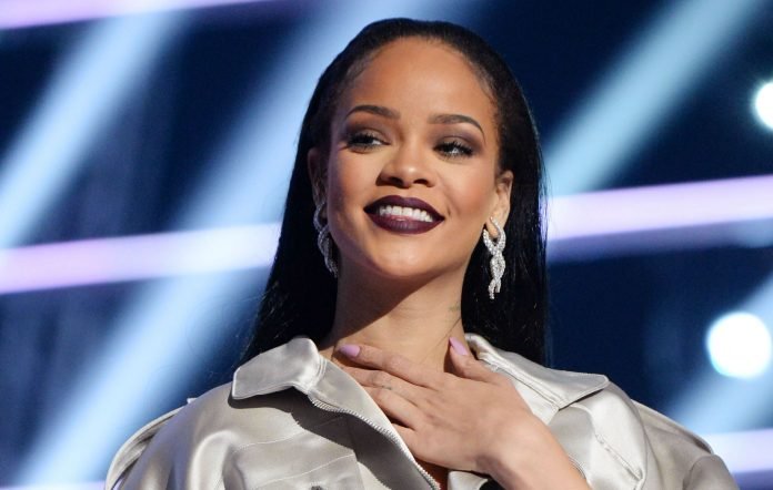 Rihanna photographed shopping with ASAP Rocky - See how she responded to the rumors that she is pregnant