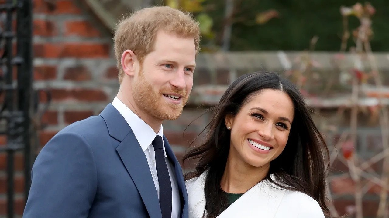 Prince Harry and Meghan Markle finally show their daughter Lilibet - They shared a holiday greeting from the whole family
