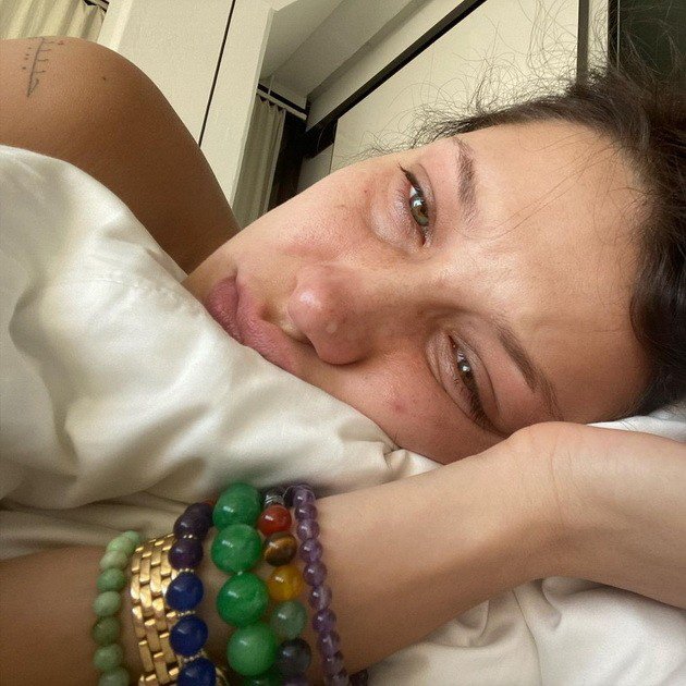 Bella Hadid honestly about depression: "I feel physical pain, I was afraid to leave home"