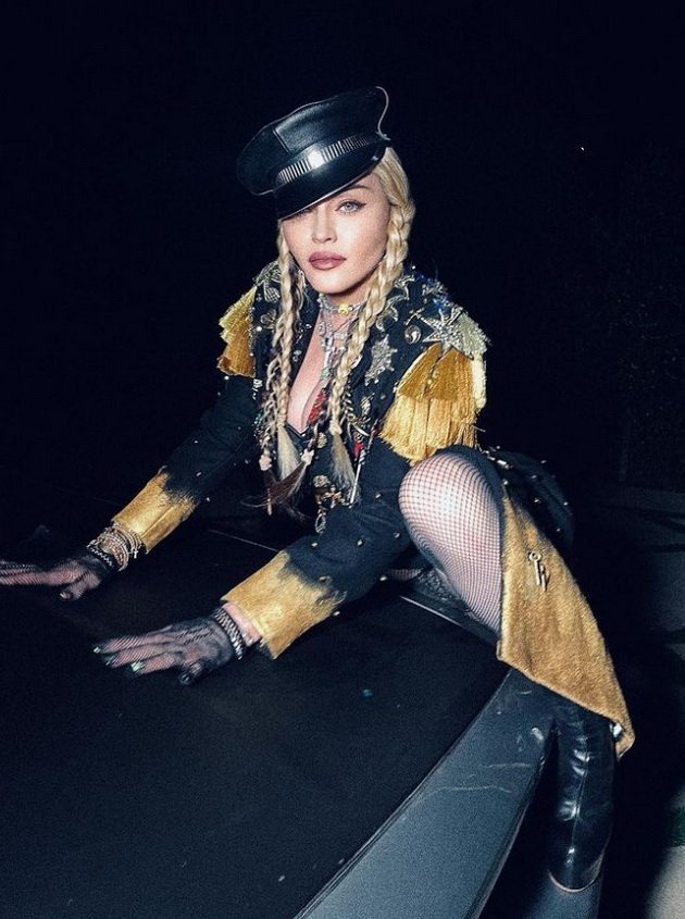 New Explicit Photos: Madonna Caused Controversy