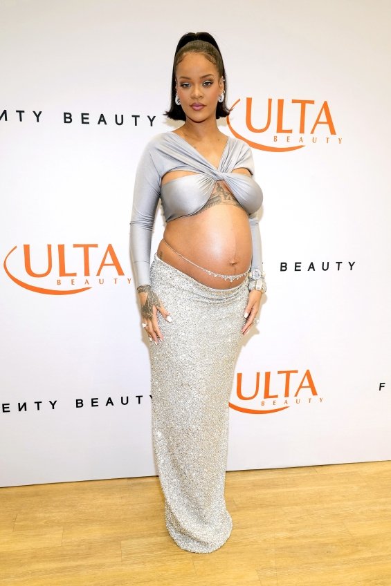 Rihanna organized a festive event for Fenty Beauty