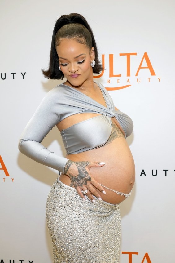 Rihanna organized a festive event for Fenty Beauty