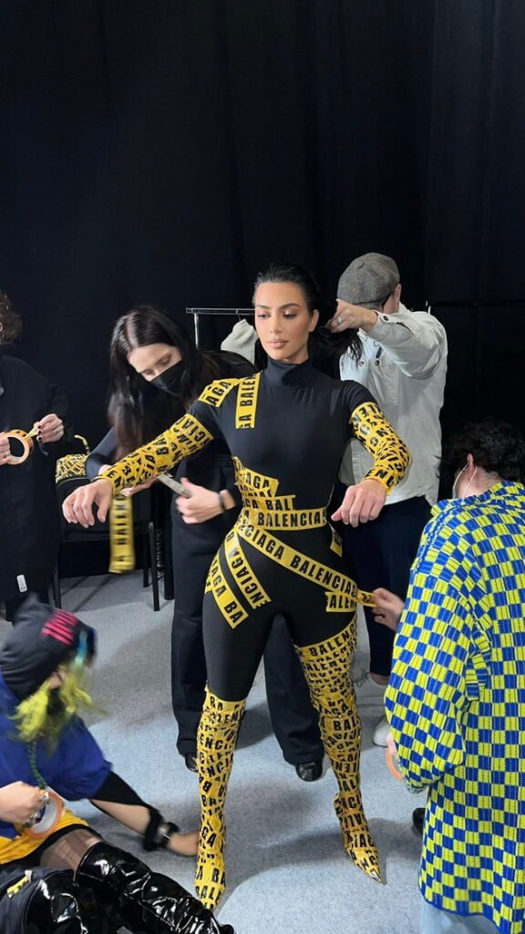 PHOTO: Kim Kardashian appeared glued with self-adhesive tape at Paris Fashion Week