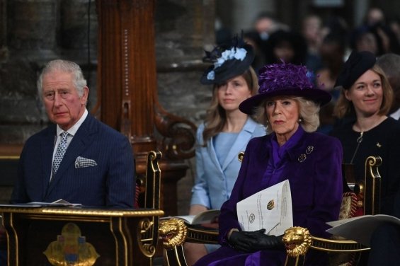 Duchess Catherine in elegant styling at a ceremony in London