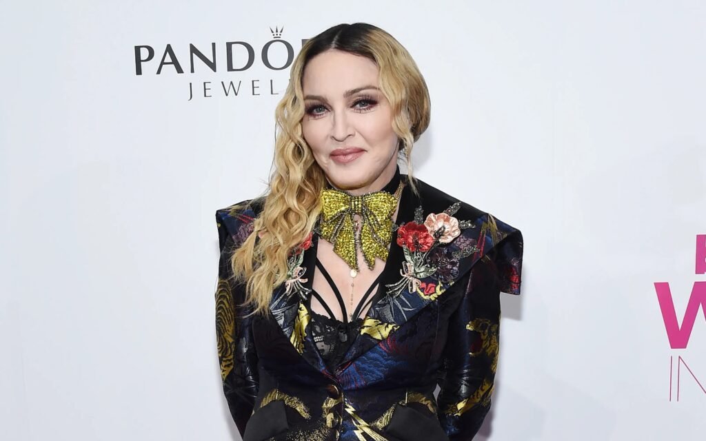 The queen of pop music Madonna does not stop shocking with her appearance