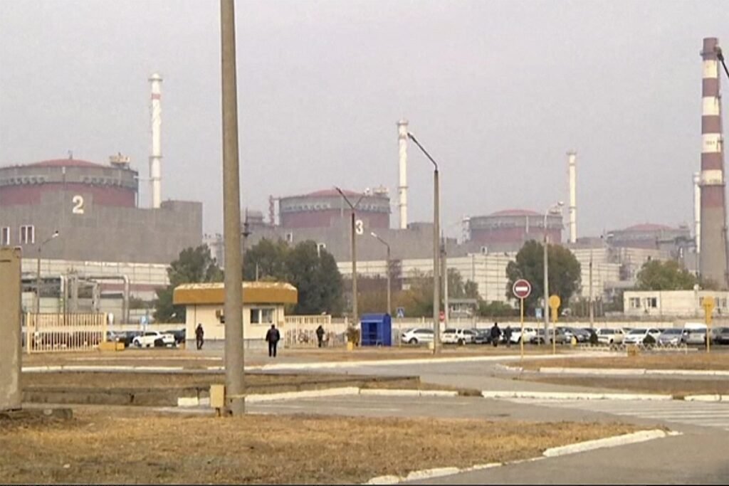 Fire at Zaporozhye nuclear power plant extinguished - Zelenskyy charges of nuclear terror