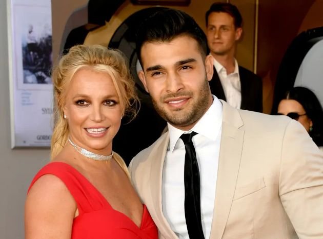 Britney Spears is expecting her first child with Sam Asghari: "In the last two pregnancies I struggled with depression, but I was silent"