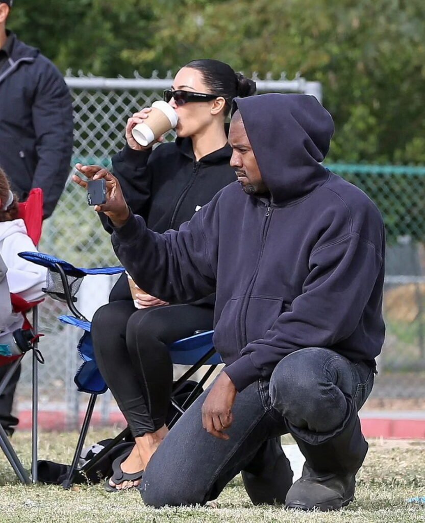 PHOTO: Kim Kardashian without makeup and accompanied by Kanye West