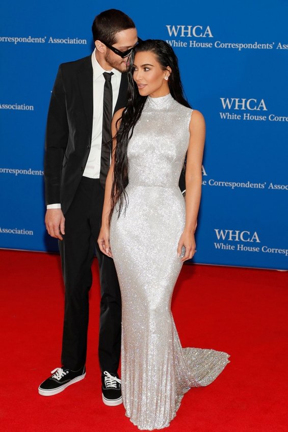 Kim Kardashian for the first time on the red carpet with new boyfriend Pete Davidson