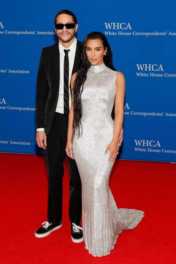 Kim Kardashian for the first time on the red carpet with new boyfriend Pete Davidson