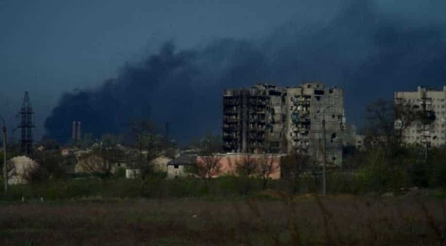 Russia continues to bomb the Mariupol steel plant