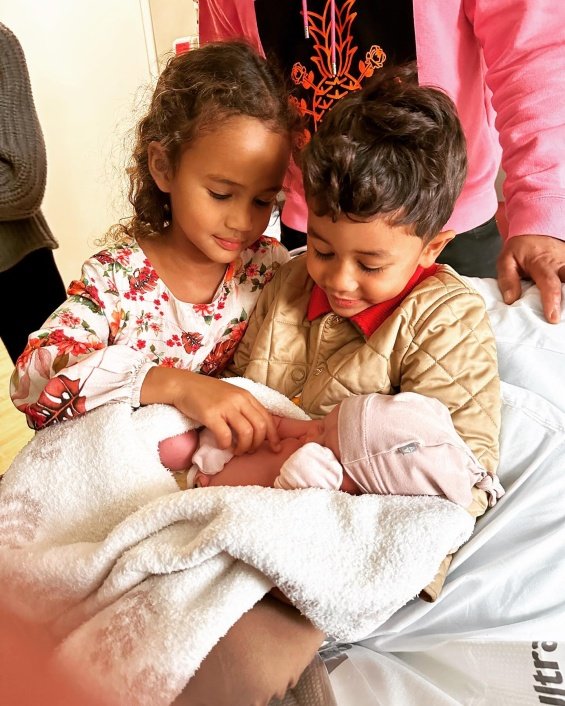 Chrissy Teigen and John Legend introduced their third child with a photo and revealed her name