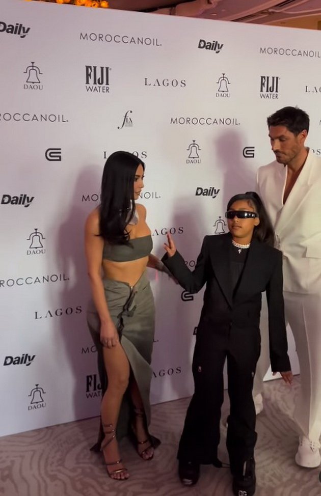 Fans appalled by the behavior of Kim and Kanye's daughter at a fashion event