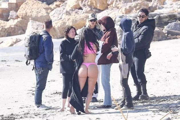 PHOTO: Kim Kardashian poses in a thong bikini