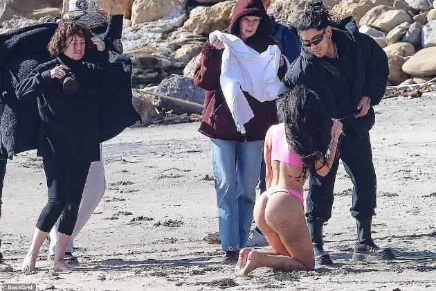 PHOTO: Kim Kardashian poses in a thong bikini