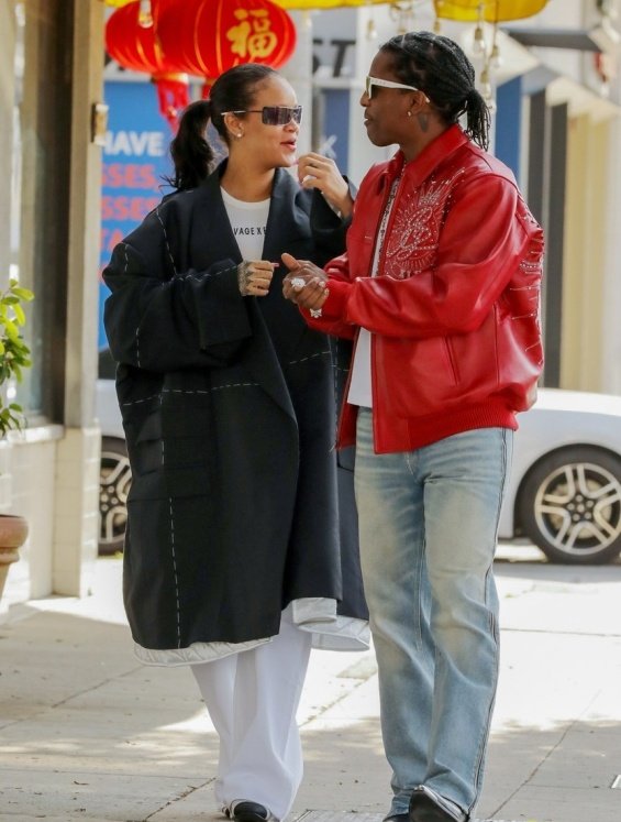 Breaking News: Rihanna and ASAP Rocky Reveal the Surprising Name of Their Newborn Son!