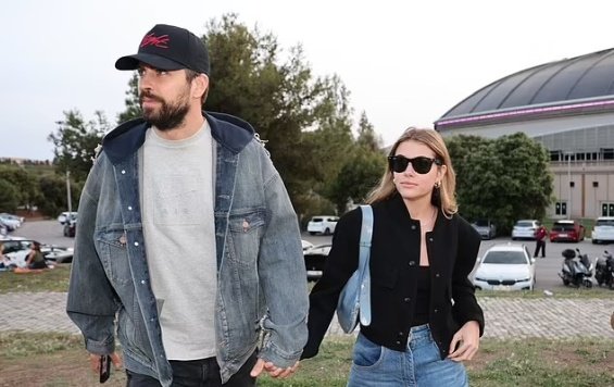 Exclusive Photos: Gerard Pique Spotted With Clara Chia Marti Revealed Ahead Of Coldplay Concert In Barcelona