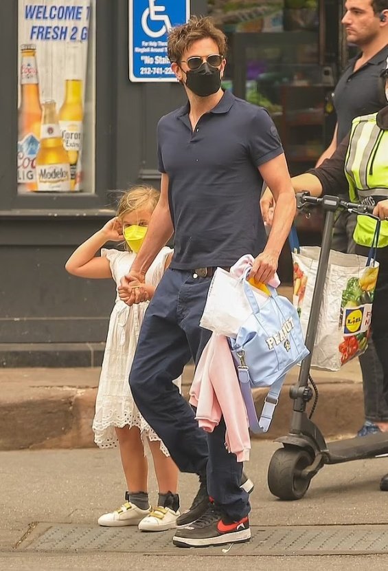 Bradley Cooper And Daughter Lea Wear Protective Masks due To The Polluted Air In New York