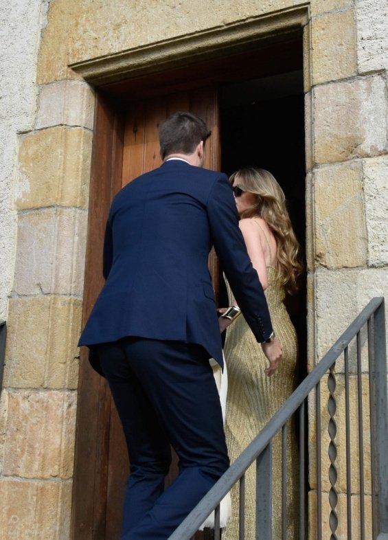  Gerard Pique with girlfriend Clara Chia at his brother's wedding in Spain