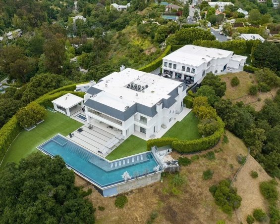 Take a peek inside Jennifer Lopez and Ben Affleck's new $60 million Beverly Hills home