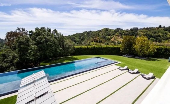 Take a peek inside Jennifer Lopez and Ben Affleck's new $60 million Beverly Hills home