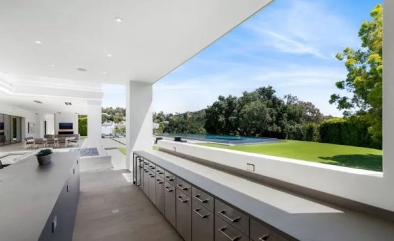 Take a peek inside Jennifer Lopez and Ben Affleck's new $60 million Beverly Hills home