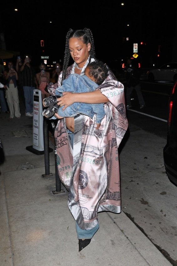 Pregnant Rihanna Photographed With Her Sleeping Son In Her Arms Days Before Giving Birth