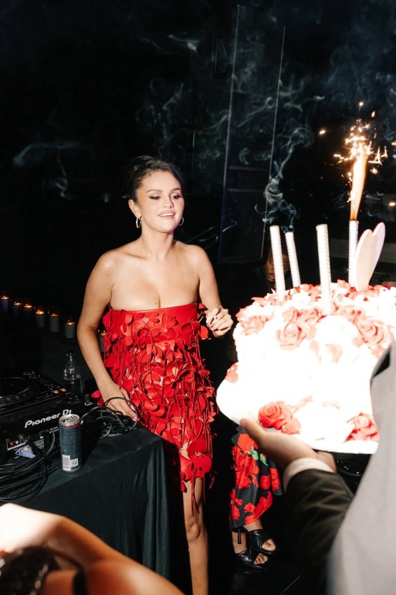 Selena Gomez In A Red Dress At Her 31st Birthday Party