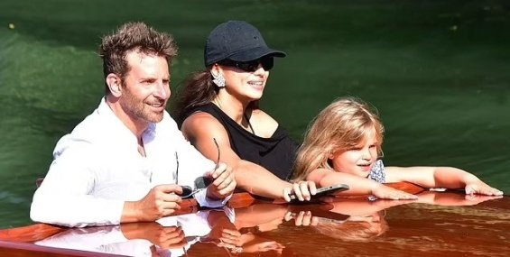 Irina Shayk and Bradley Cooper With Their Daughter Lea In Venice
