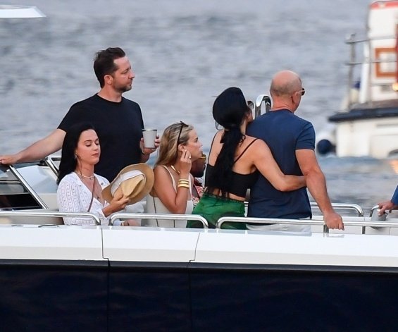 Jeff Bezos and Lauren Join Orlando Bloom and Katy Perry for a Dubrovnik Getaway