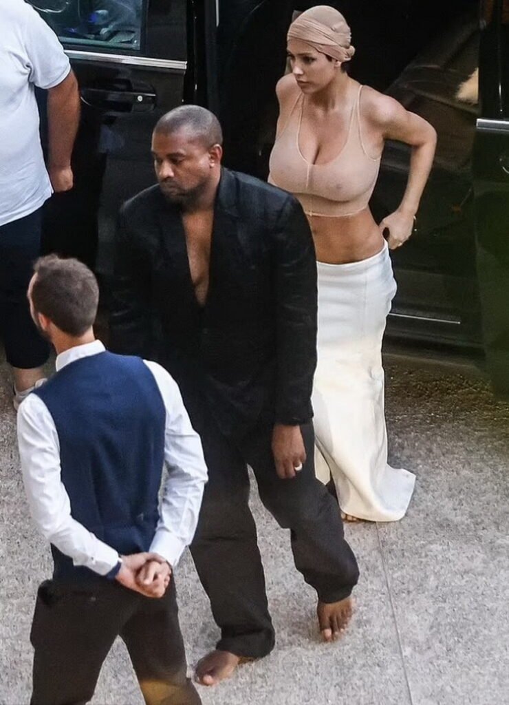 Kanye West's Wife Once Again Showed That She Is A Copy Of Kim Kardashian (PHOTO)