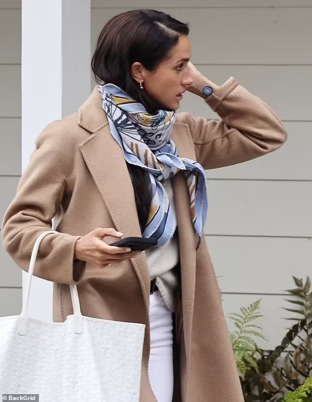 Meghan Markle With An Anti-stress Patch In The US (Harry In Japan Misses His Wife)