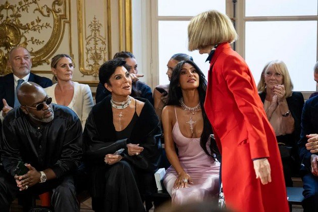 Anna Wintour Changed Seats After Kim Kardashian Sat Down At Paris Fashion Show