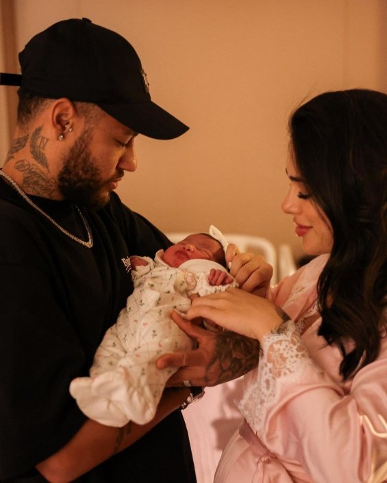 Neymar Delights Fans with Adorable Pictures of His Newborn Daughter