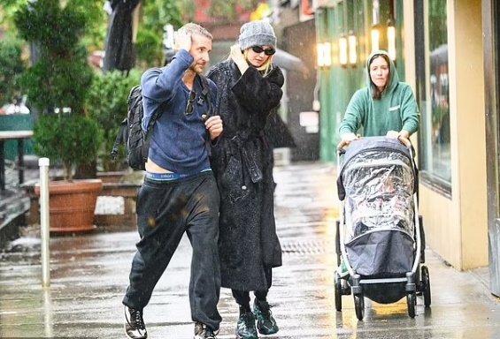 Bradley Cooper And Gigi Hadid Together On A Walk In Rainy New York