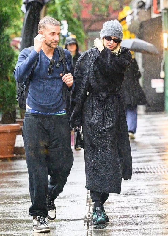Bradley Cooper And Gigi Hadid Together On A Walk In Rainy New York