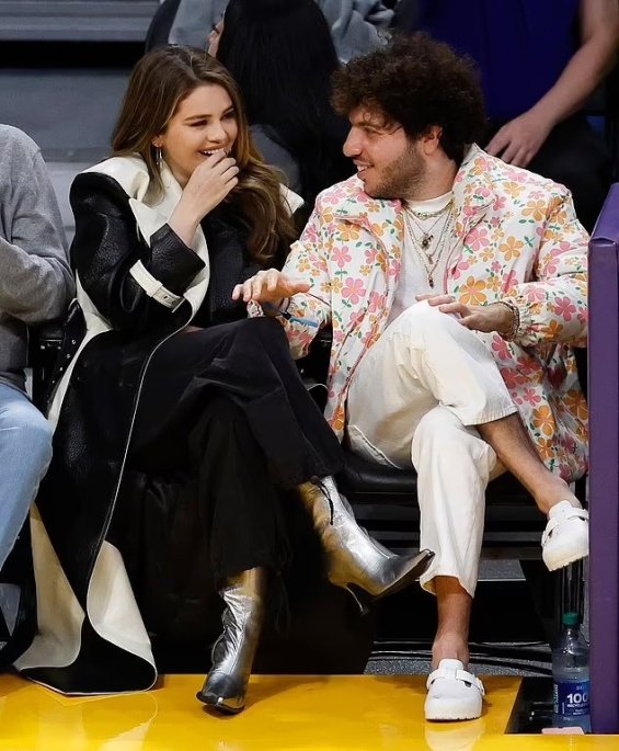 Selena Gomez And Benny Blanco Spotted At Lakers Game