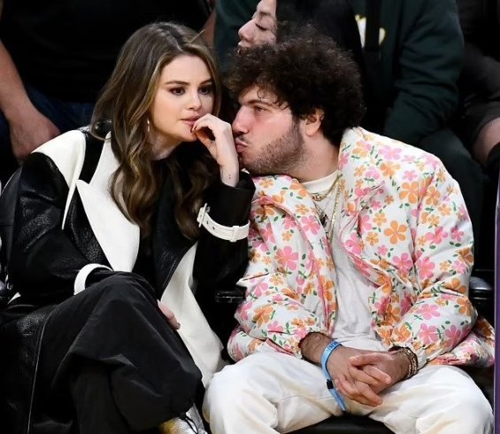 Selena Gomez And Benny Blanco Spotted At Lakers Game