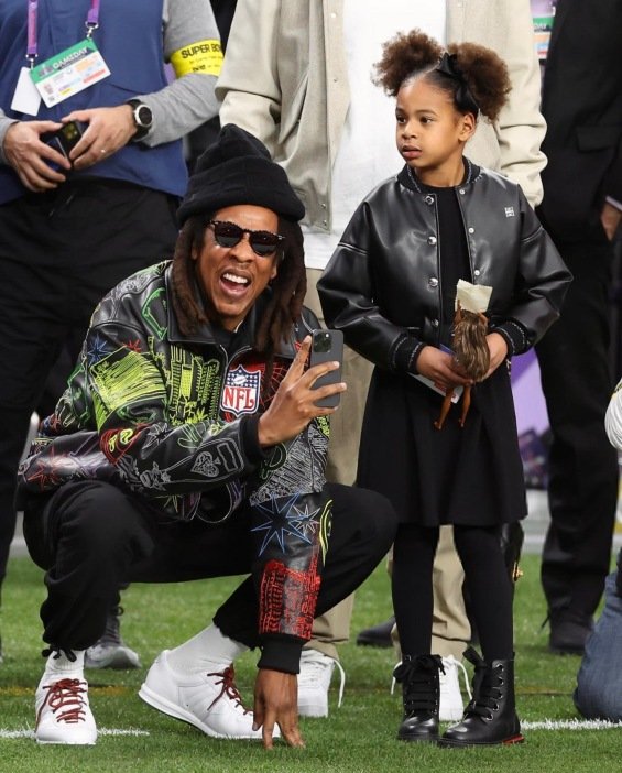 Beyoncé And Jay Z Spotted With Their Two Daughters At The 2024 Super Bowl