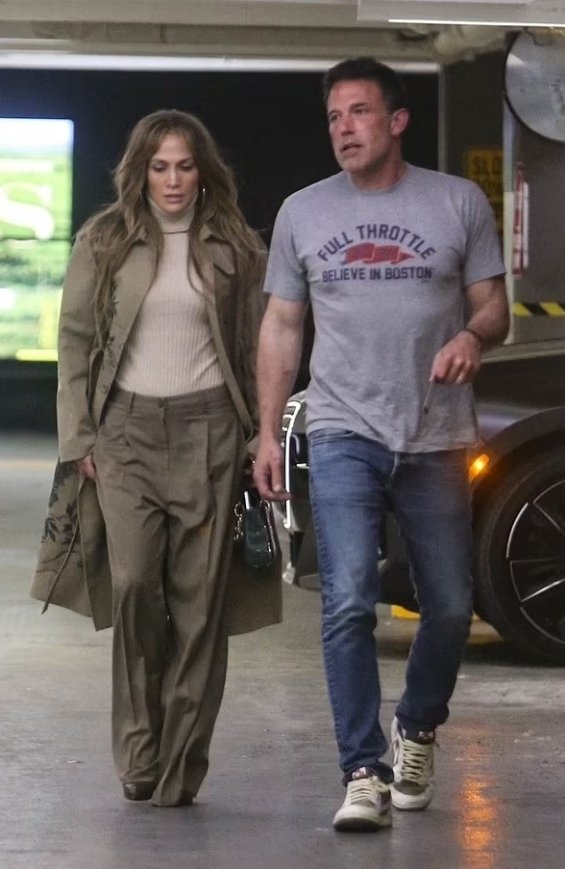 Jennifer Lopez and Ben Affleck End Divorce Rumors with Event Appearance
