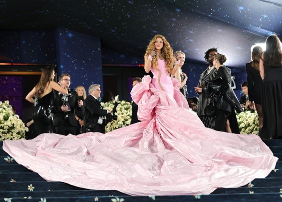 Shakira MET Gala 2025 Style: