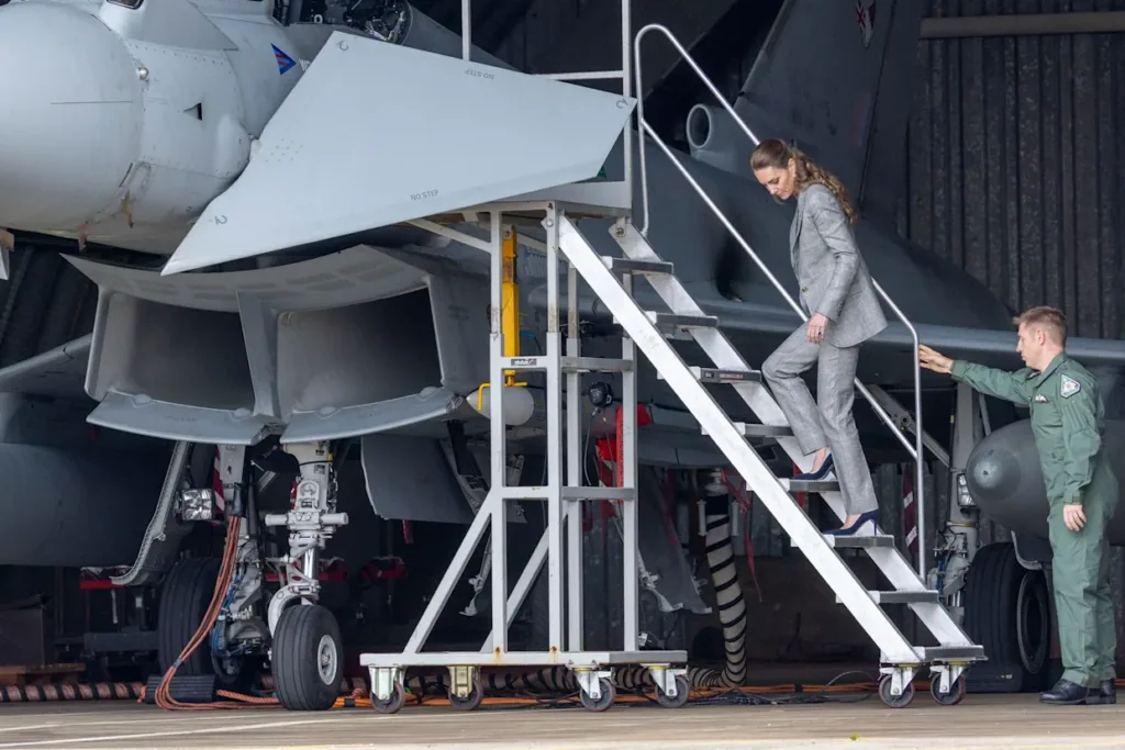 Kate Middleton Goes Viral for Walking Backwards in Heels
