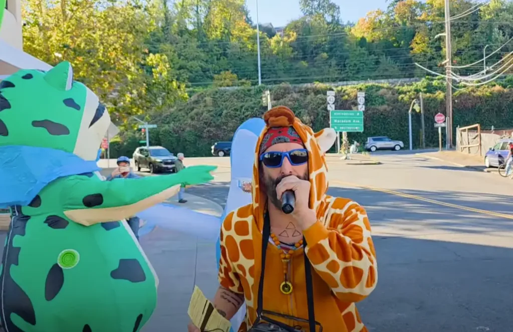 Musical Comedian Robby Roadsteamer Says He Was Detained by ICE in Portland