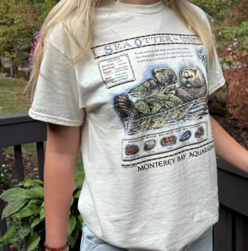 Taylor Swift Helping Animals with Just a T-Shirt
