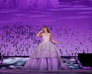 Taylor Swift Handed Out $55 Million In Bonuses To All The People Who