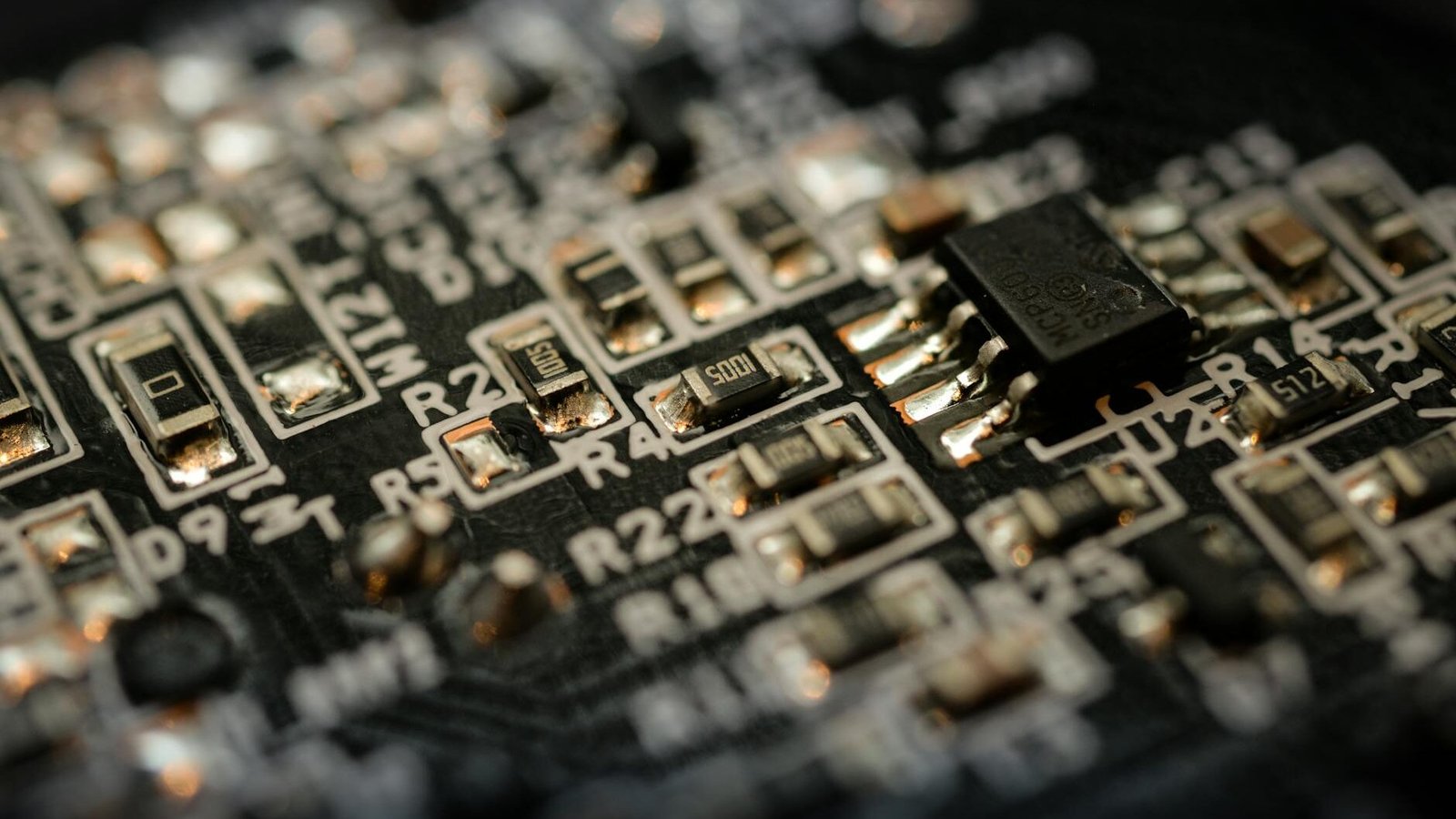 OmniChip Technologies Reports Record Q1 Profits Driven by AI Demand